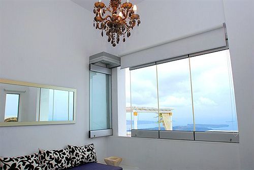 Sunny 4* Imerovigli (Santorini)