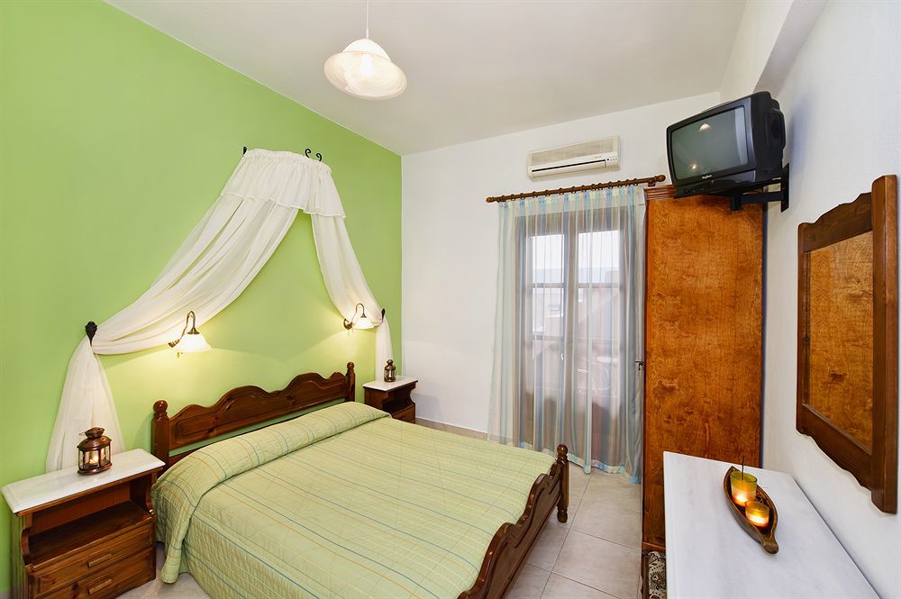 Petros Apartment *