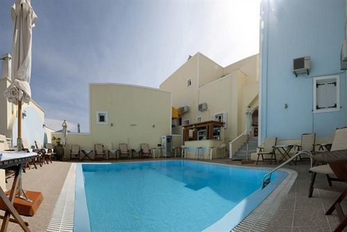 Sky Of Thira 3*