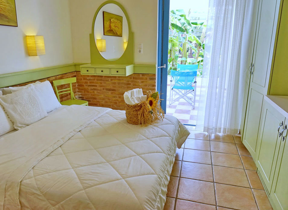 Saronis Agistri - Adults Only Hotel Skala (Agistri)