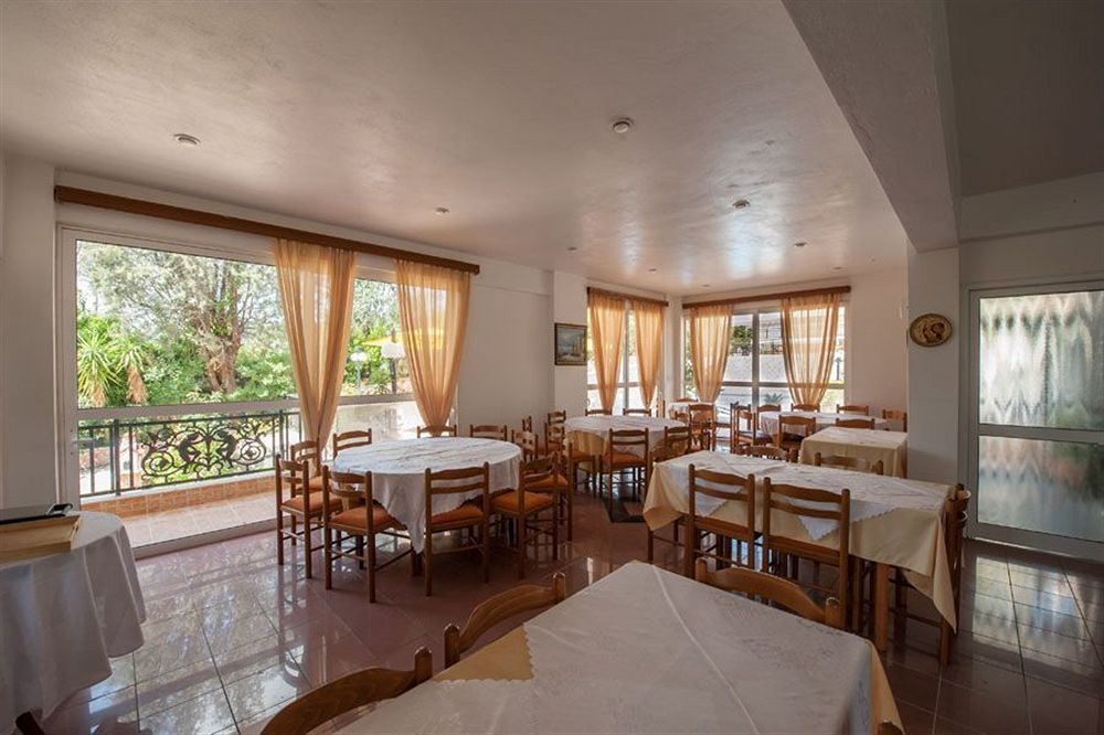 Hotel Athina 3*