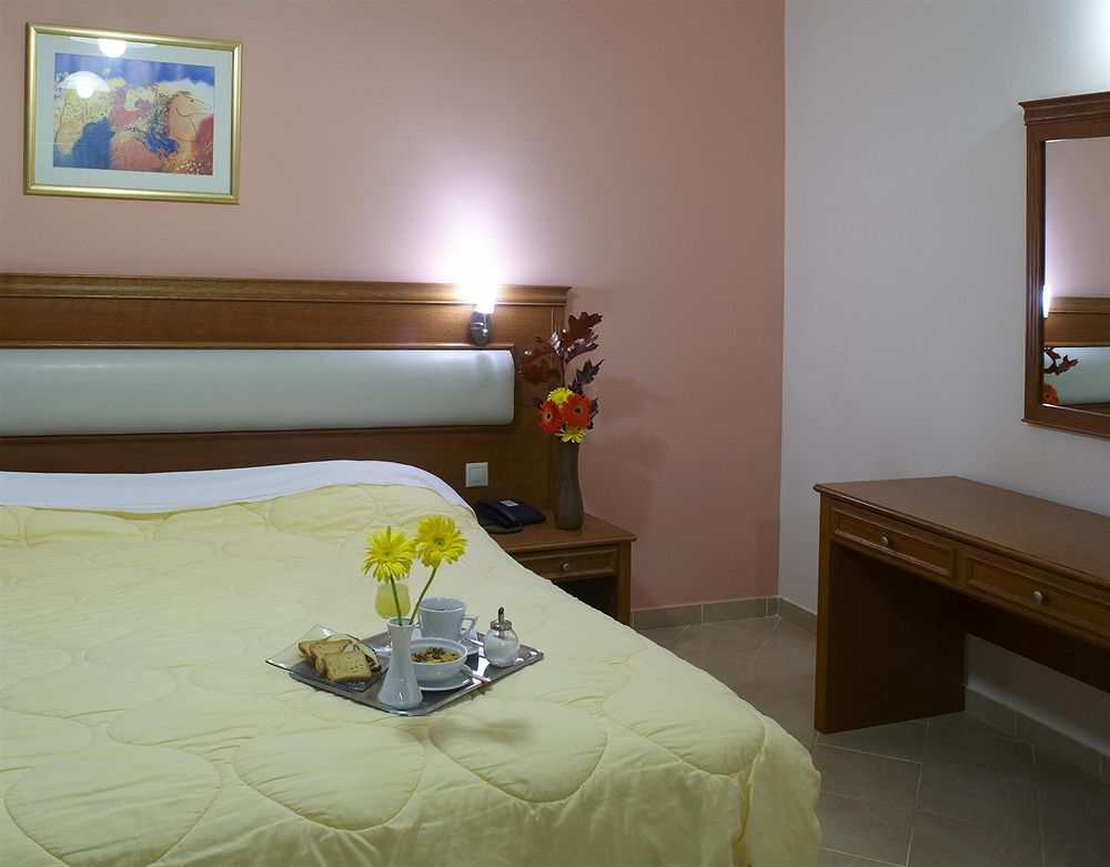 Acharnis Kavallari Hotel 2*