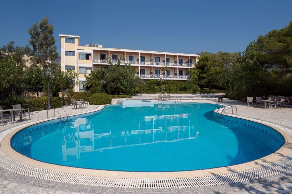 Hotel Acharnis Kavallari 2*