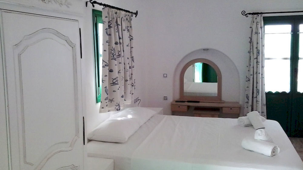 Aparthotel Viva Mare Foinikounta 3*