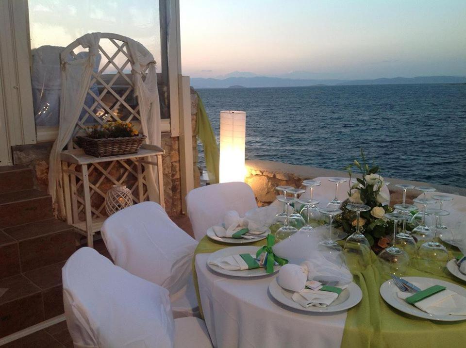 Kekrifalia Hotel