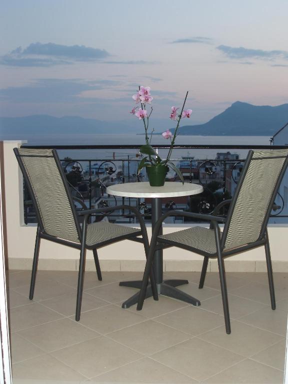 Niovi Luxury Apartment