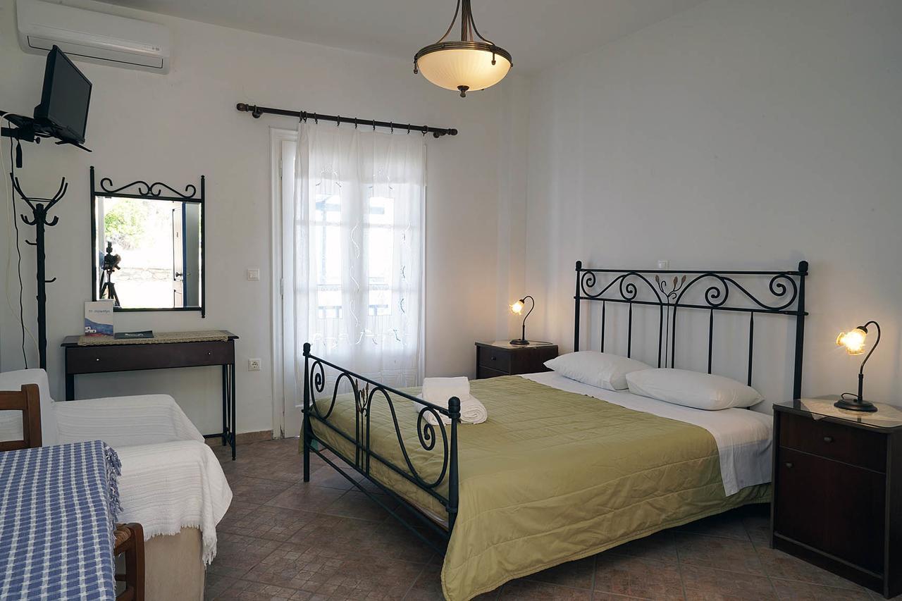 Akrotiri Aparthotel