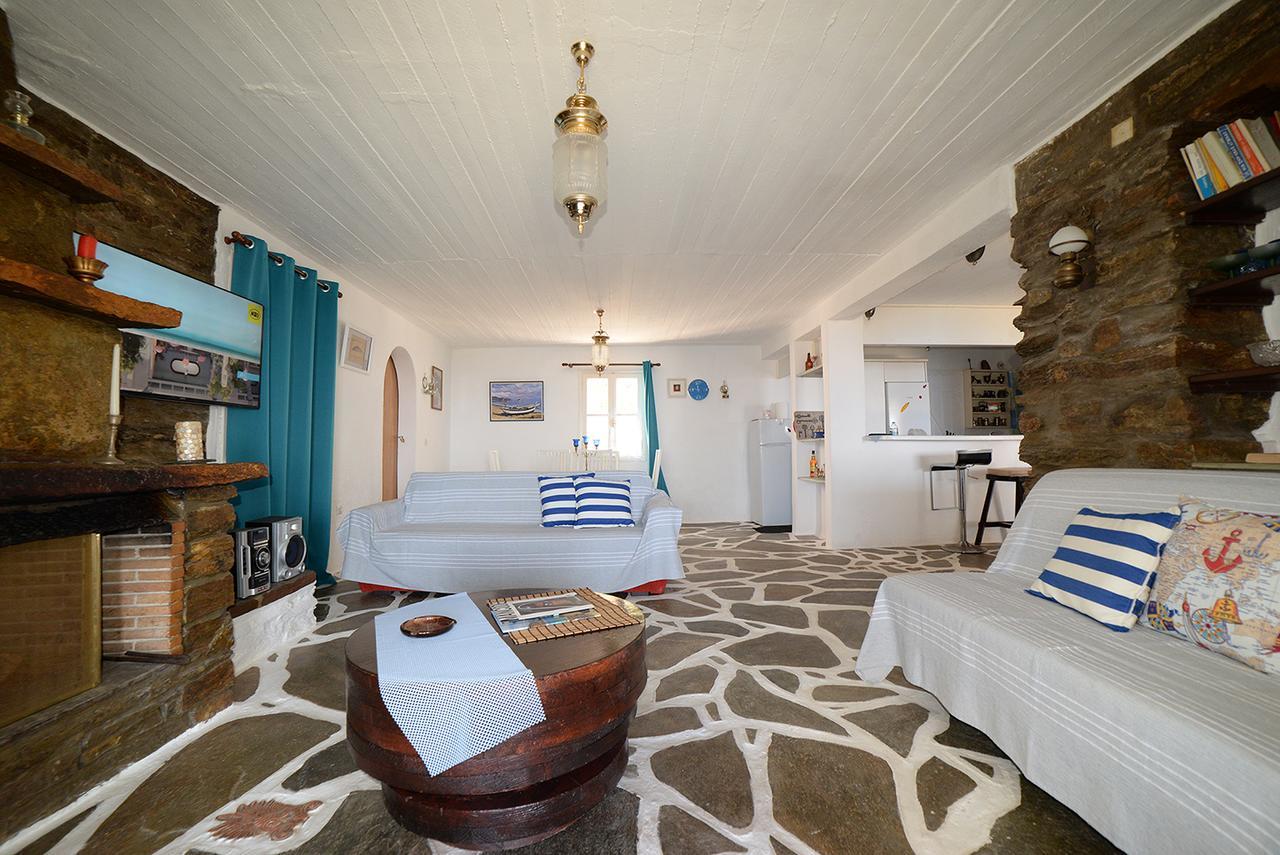 Vacation Homes *