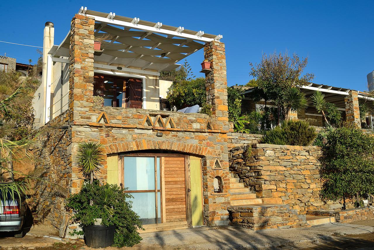 Vacation Homes *