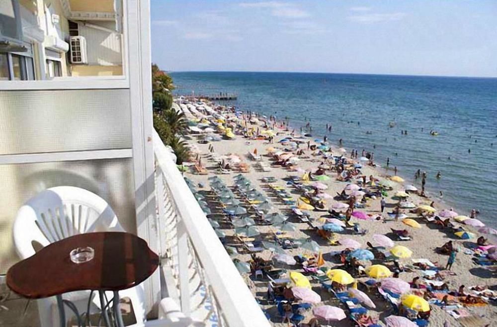 Themis Apartment