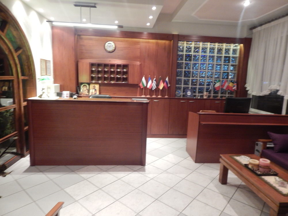 Gold Stern Paralia Katerinis
