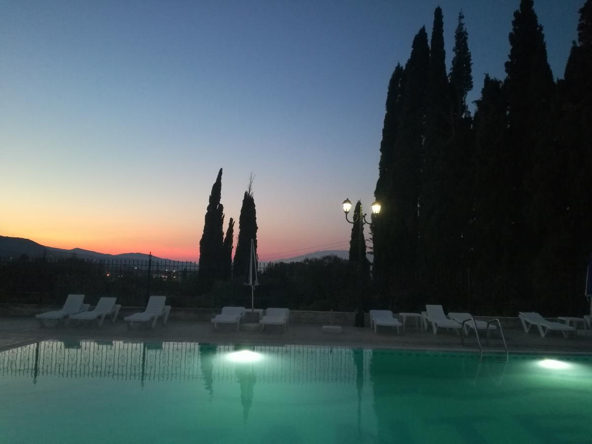 ζante Dolphin Aparthotel 2*