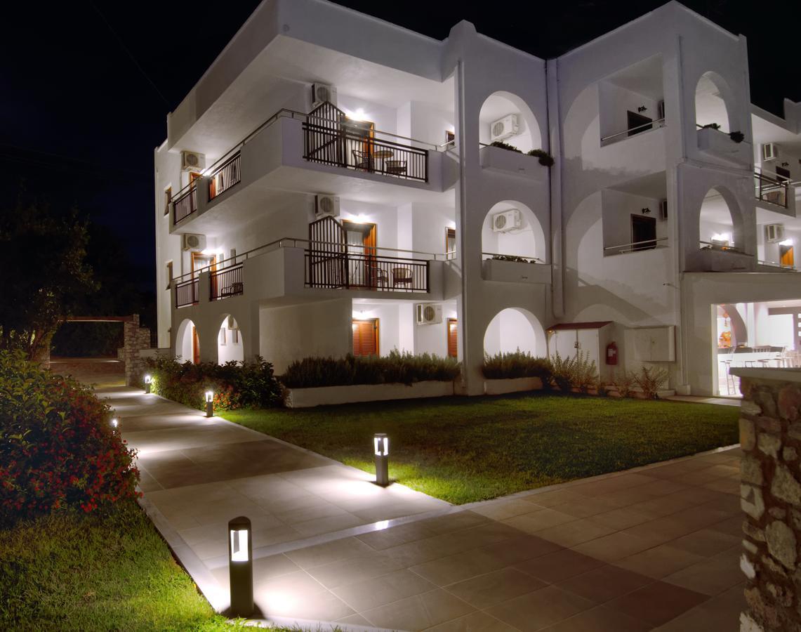 Aparthotel Korali Troulos