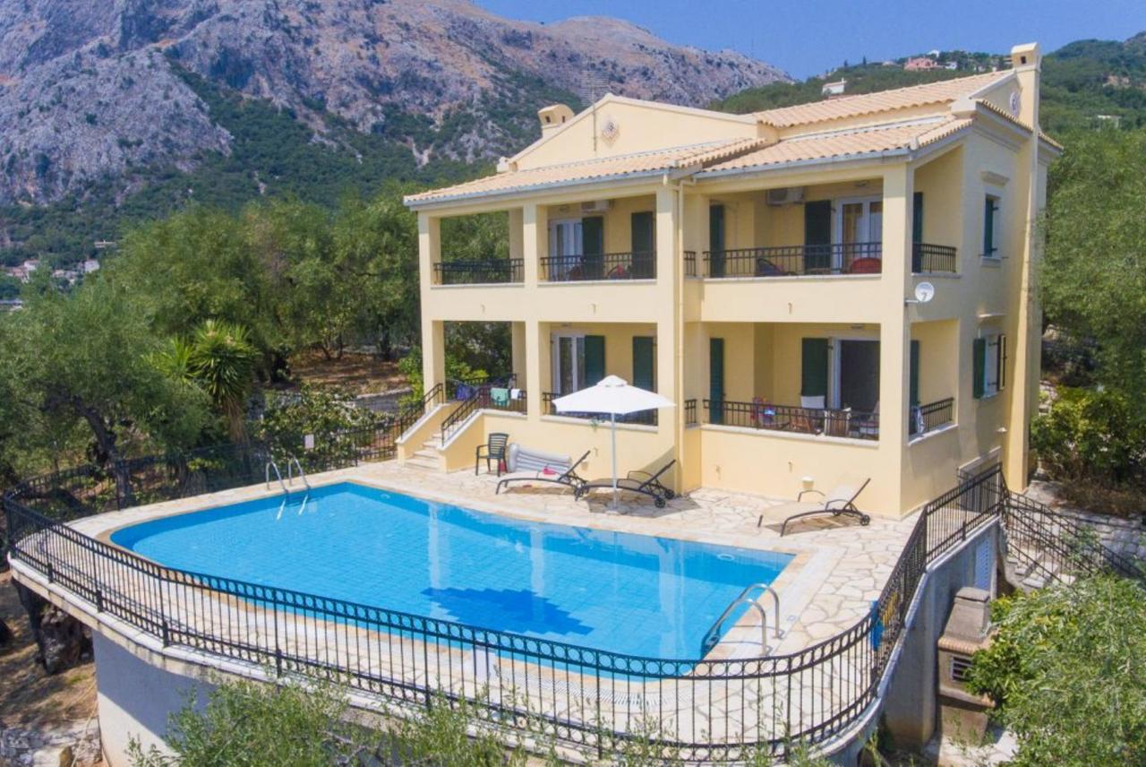 Villa Spyros Nisaki (Corfu)