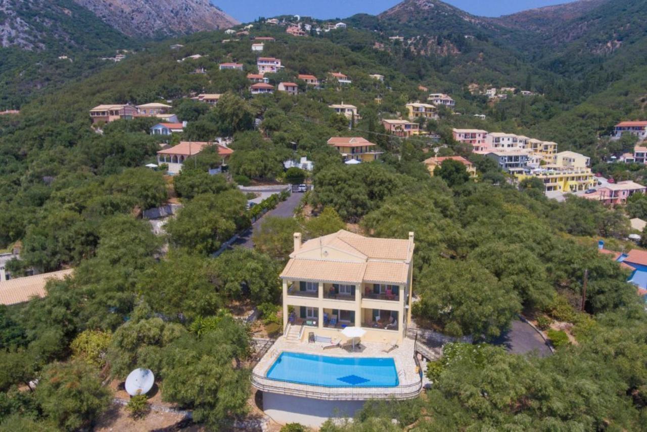 Spyros Villa *