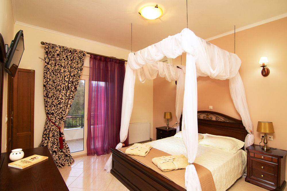Cretan Mediterranean Luxury Private Villas Apartment Roumeli