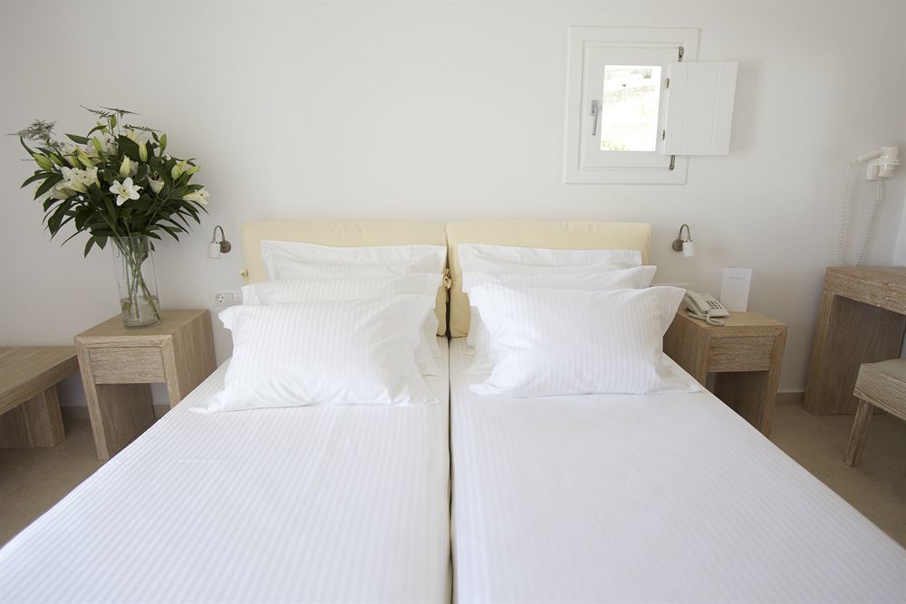 Rochari Hotel 4*