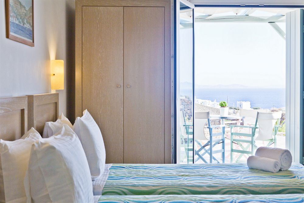 Aparthotel Niriides Homes & 3*
