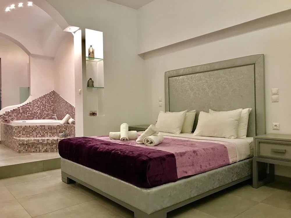 Queen Boutique Mykonos Town