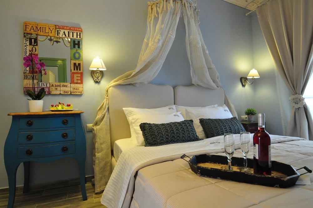 Alkionides Guest house Polychrono