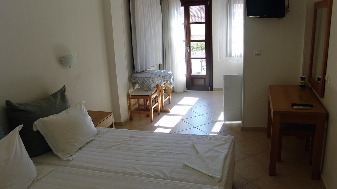 Notis 2* Samos Town