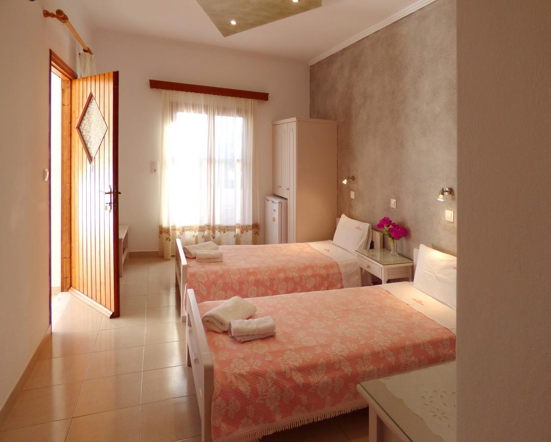 Hotel Georgia Perissa (Santorini)