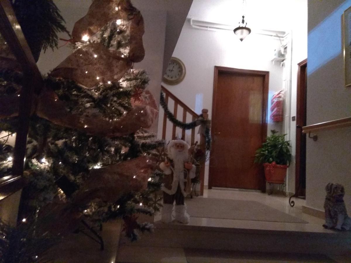 Anostro Guest house *