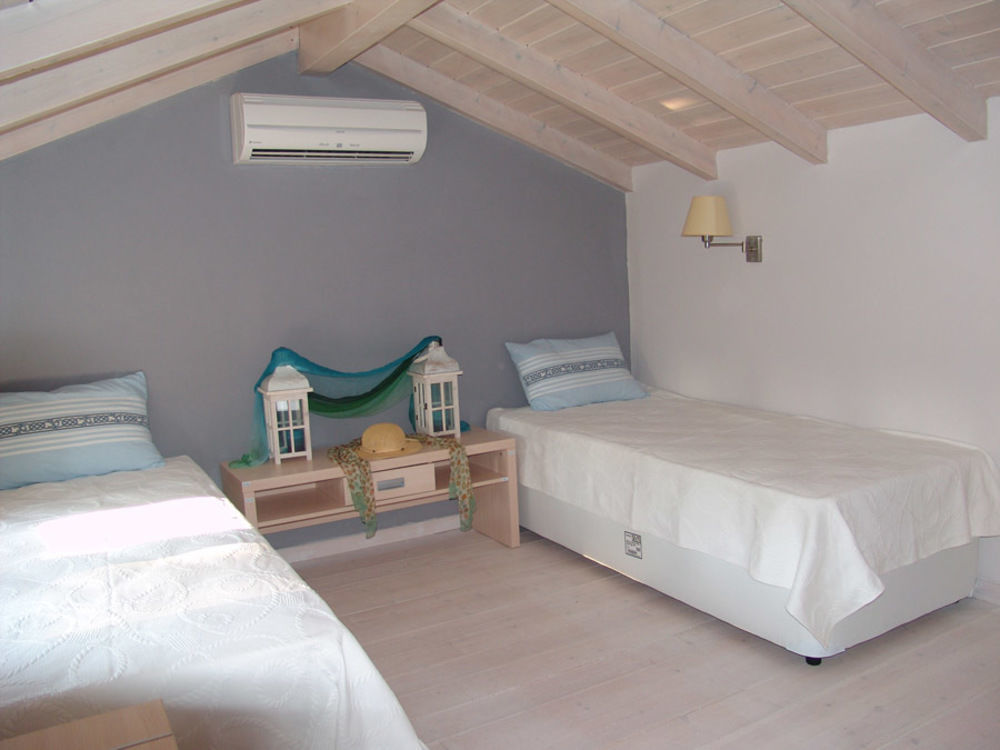 Aparthotel Enalia Gi 3*