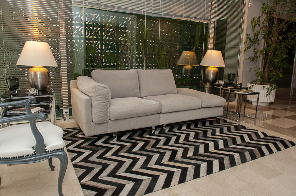 Urban Apartment *