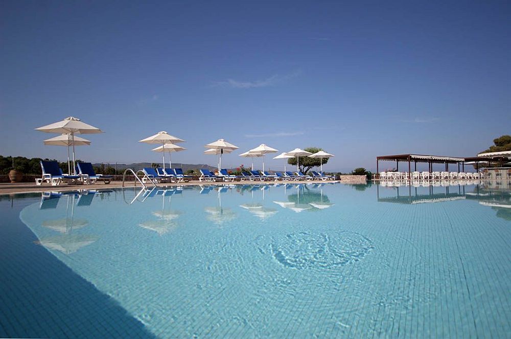 Aks Hinitsa Bay Resort 4*