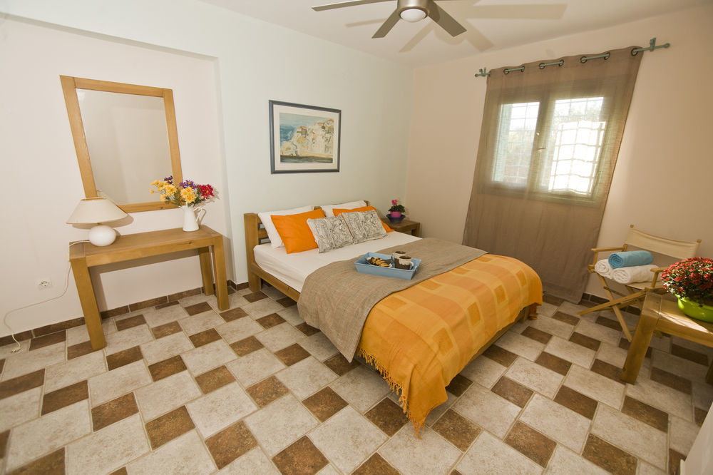 Villa Electra Beachfront *