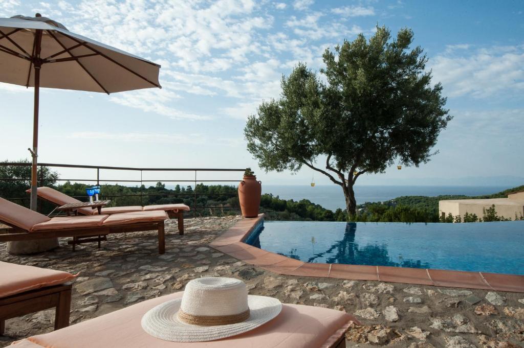 Villa Alonissos Poikilma - Luxury In Alonissos In Nature With Private Pools Alonnisos Town