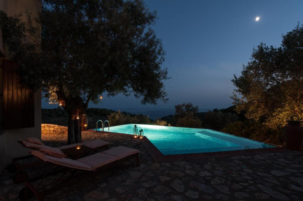 Alonissos Poikilma - Luxury In Alonissos In Nature With Private Pools * Alonnisos Town
