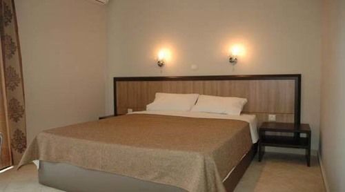 Sarti Plaza Hotel