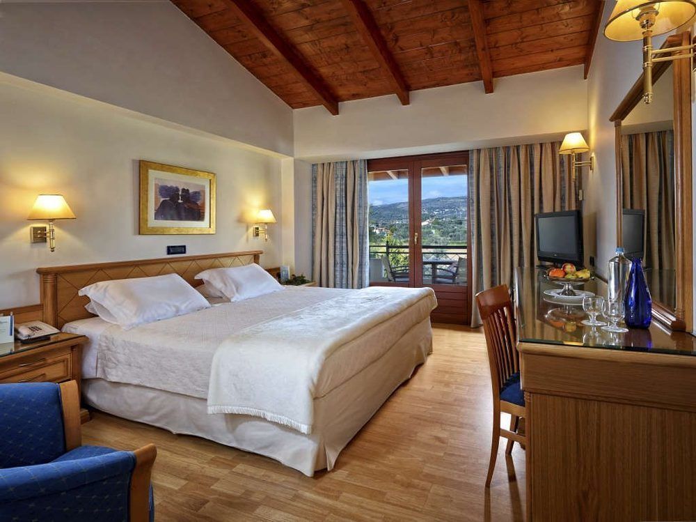 Negroponte Resort