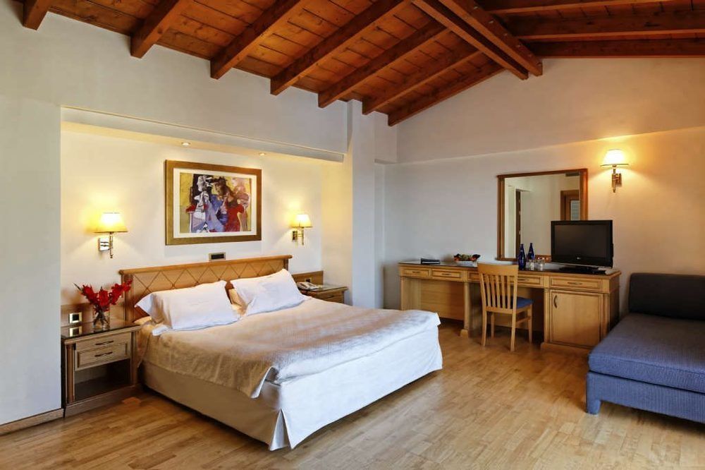 Negroponte 5*