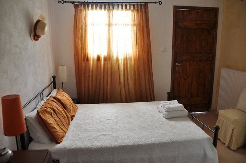 Skyros Panorama Studios 2*