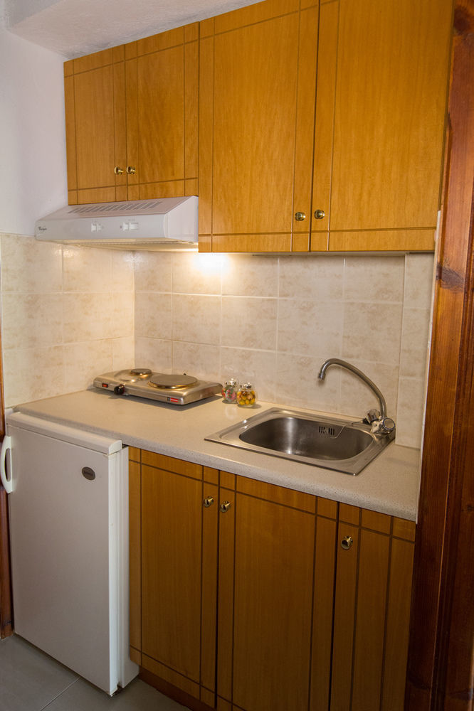 Filoxenia 2 Apartment *
