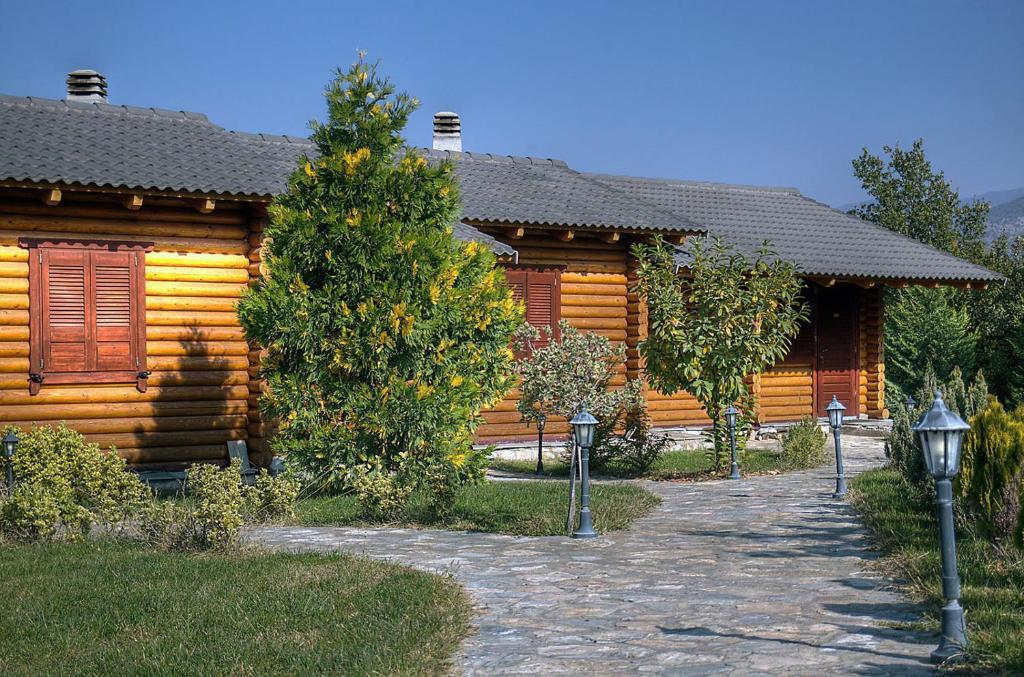 Hotel To Xilino Chorio Angistron