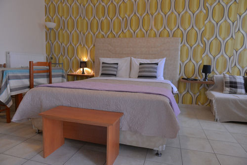 Hotel Midia Suites 3*