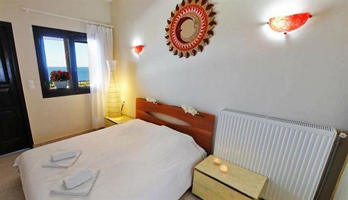 Hotel Cavo Petra 3*