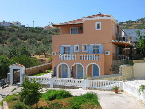 Captain's Spetses Town