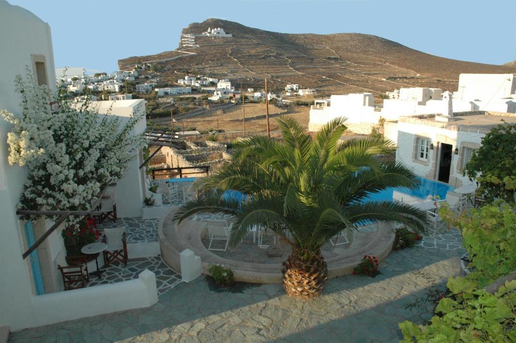 Hotel Ampelos