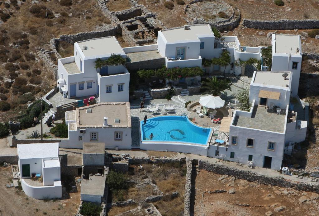 Ampelos Hotel Folegandros Town