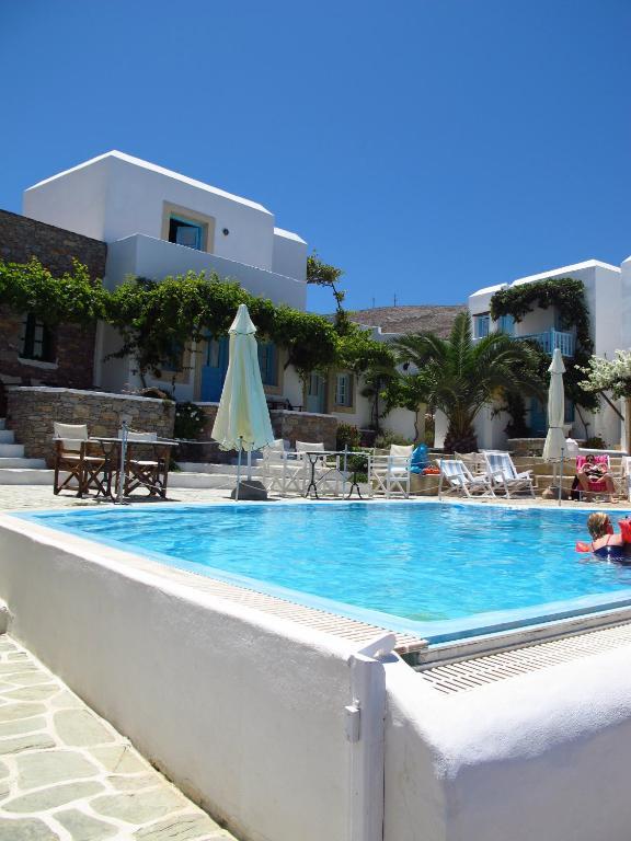 Hotel Ampelos 3*