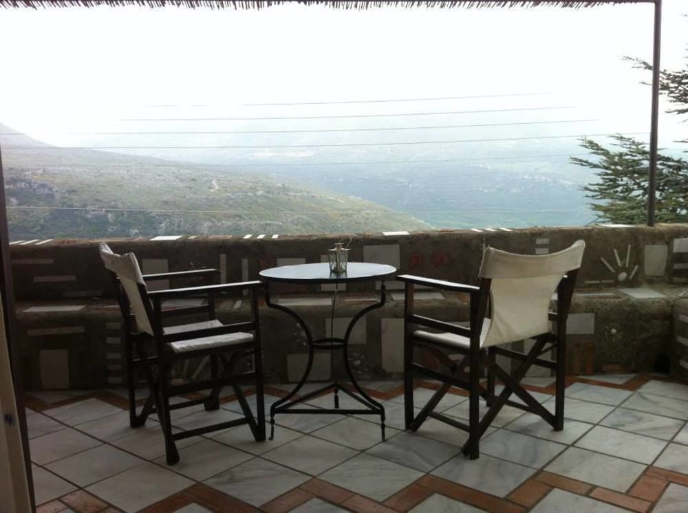 Alevras Tower Hotel 3*