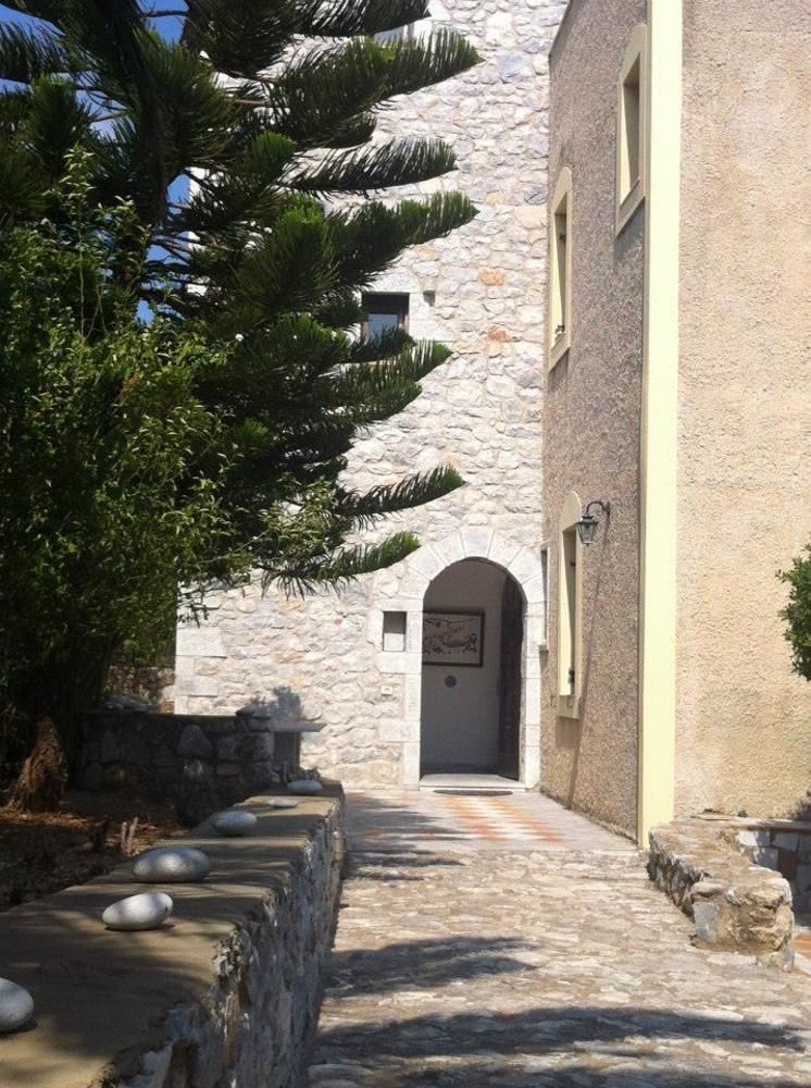 Alevras Tower Hotel