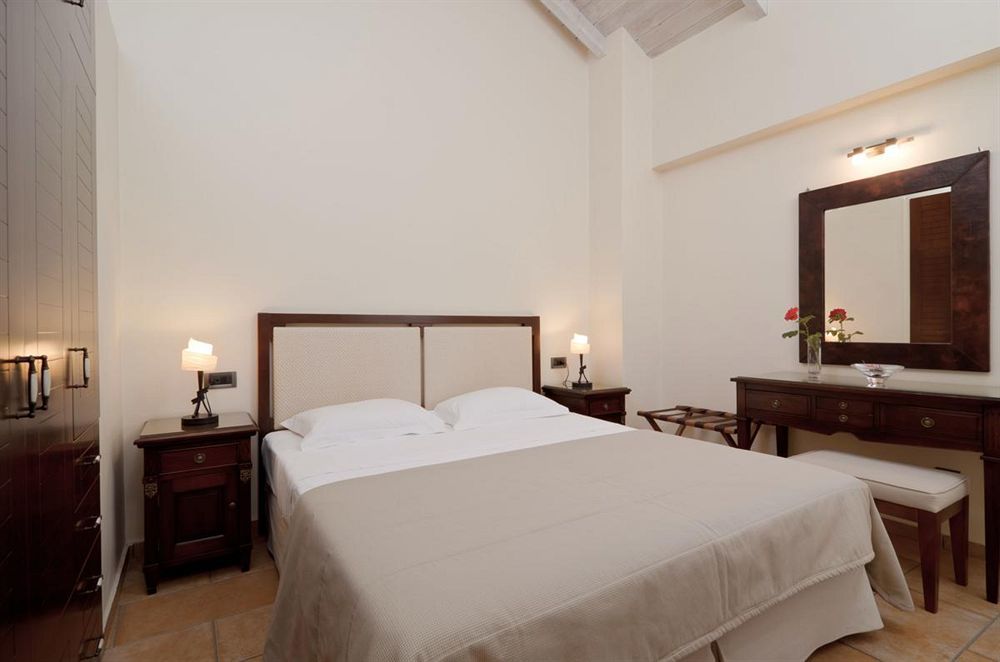Harmony Aparthotel 4*