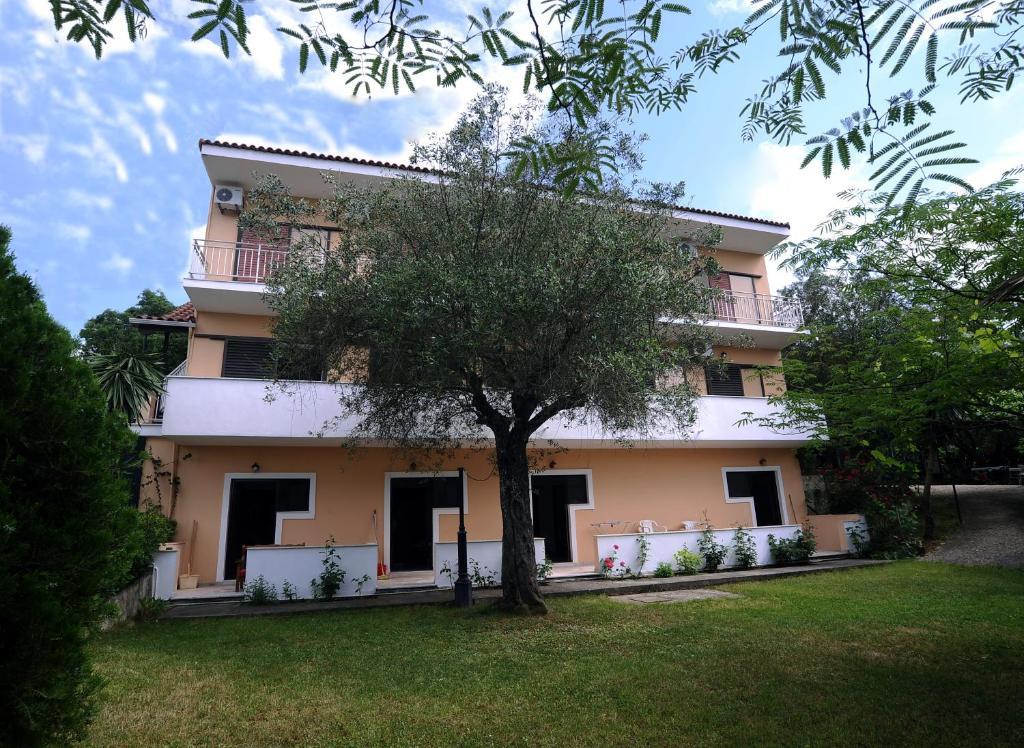 Corfu Rainbow Apartment Vatos