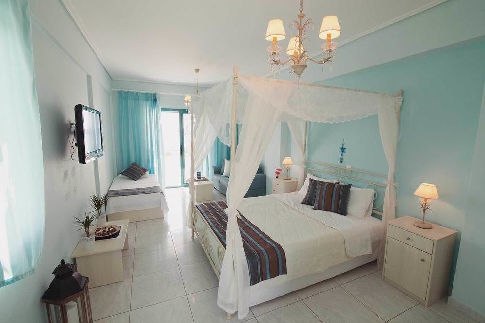 Blue Boutique Kyparissia